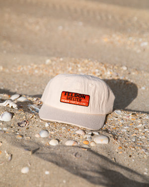-Feldon Shelter-<br> Premium Cap White