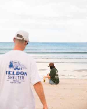 -FELDON SHELTER-<br> NO RUSH TEE<br> Feldon Shelter x Goodreads collaboration T-shirt 