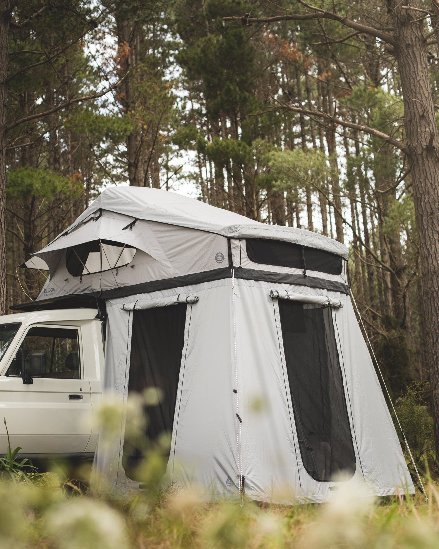 feldon tent Feldon Shelter Crow's Nest Rooftop Tent, Family Size, Coal Black – REGRESS(リグレス)